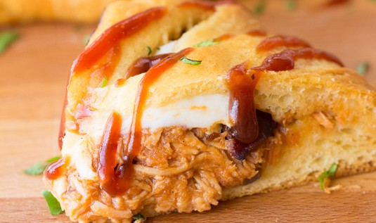 BBQ CHICKEN CRESCENT ROLL RINGS!!