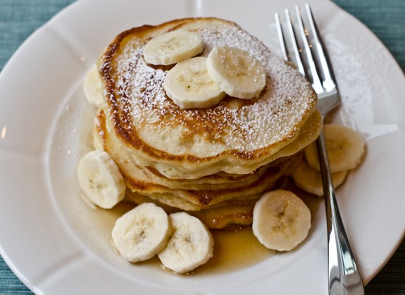 BANANA PANCAKES!!