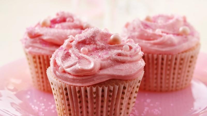 PINK CHAMPAGNE CUPCAKE!!