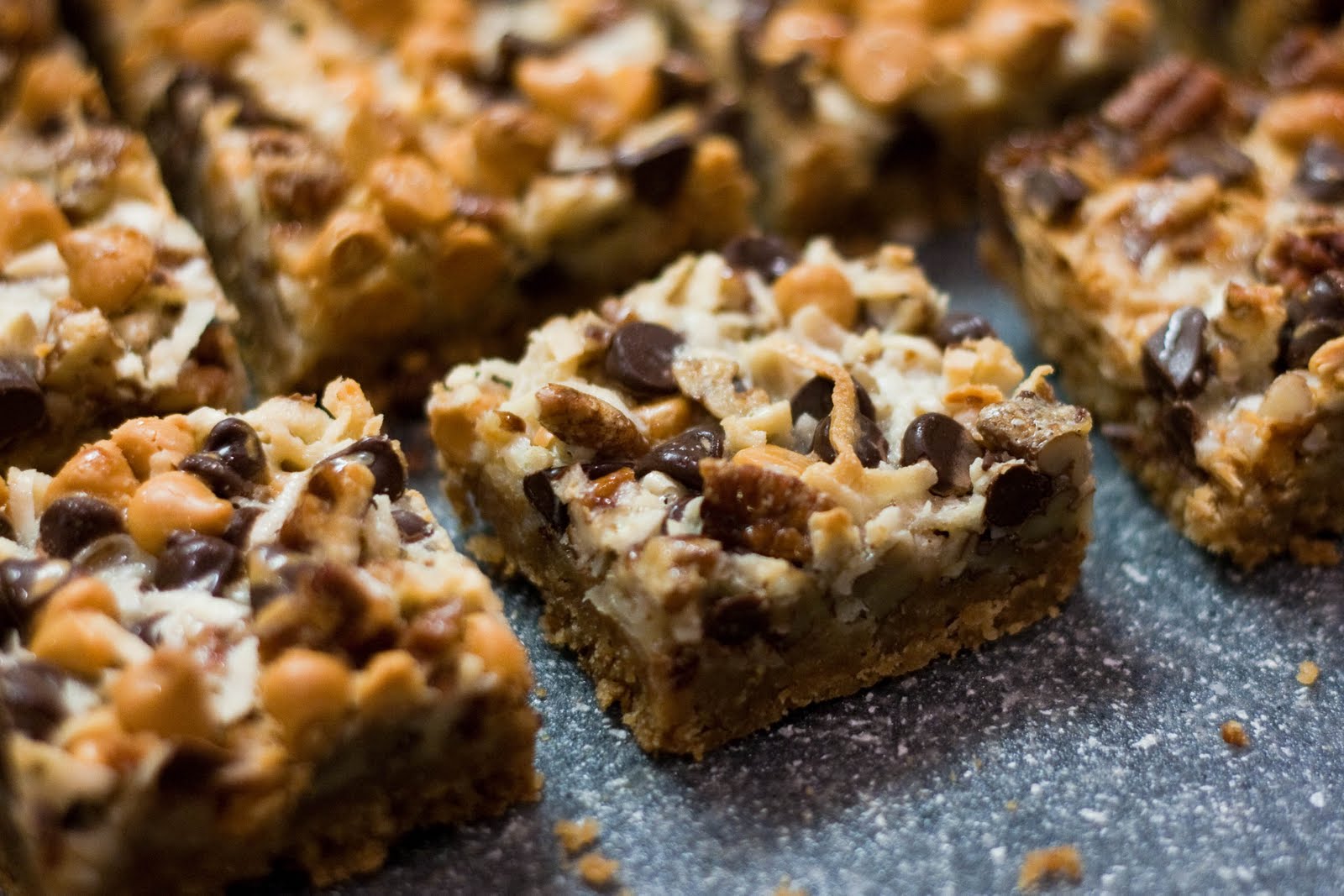 THE AMAZING MAGIC BARS!!