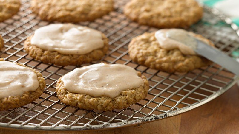 ICED OATMEAL COOKIES!!