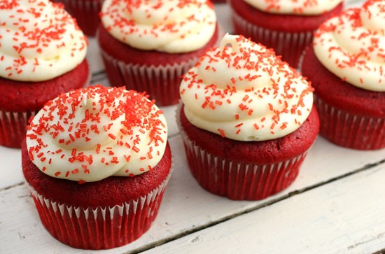 RED VELVET CUPCAKES!!