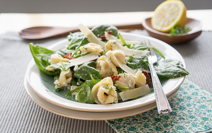 GREEK SPINACH TORTELLINI SALAD!!