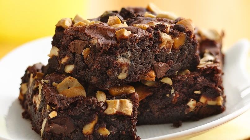 CASHEW CARAMEL BROWNIES!!