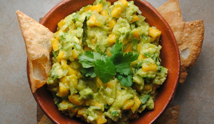 CHUNKY MANGO GUACAMOLE!!