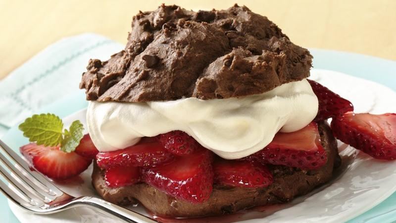 CHOCOLATE STRAWBERRY SHORTCAKES!!