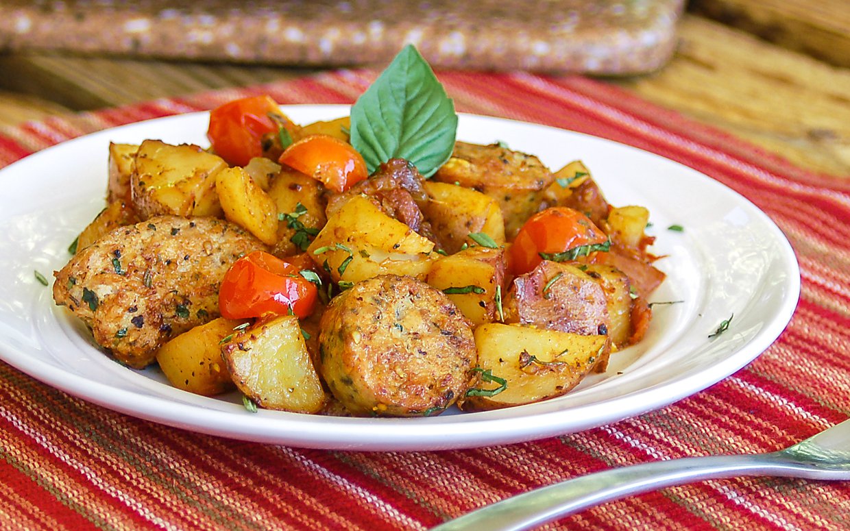 HEARTY ITALIAN SAUSAGE & POTATOES!!