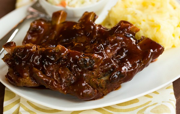 SLOW COOKER BBQ RIBS!!