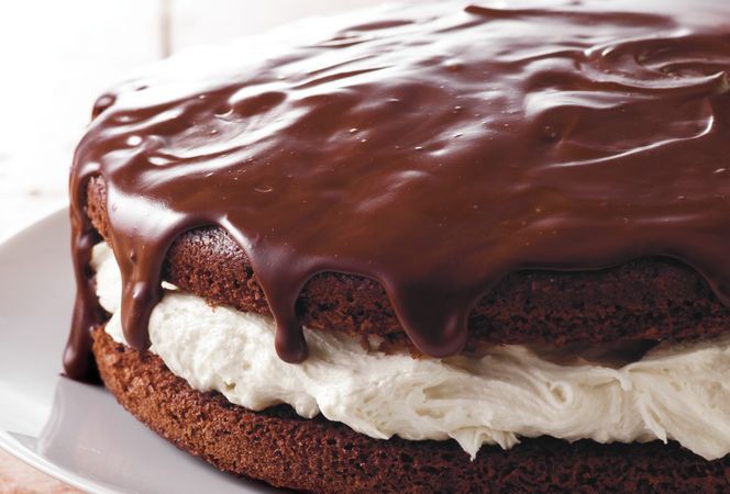 WONDERFUL WHOOPIE CAKE!!