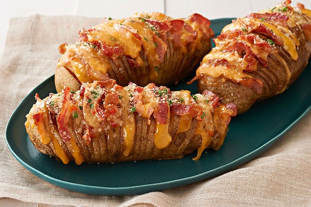 CHEESY BACON HASSELBACK POTATOES!!