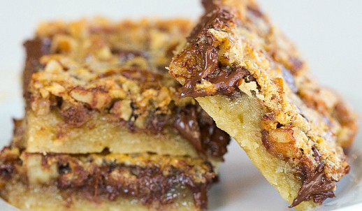 CHOCOLATE CHIP PECAN PIE BARS!!