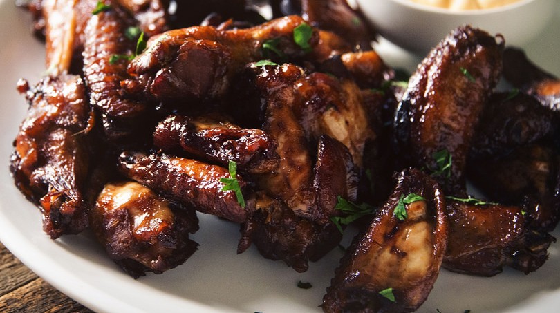 SLOW COOKER THAI SWEET CHILI WINGS!!