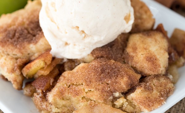 SNICKERDOODLE APPLE COBBLER!!