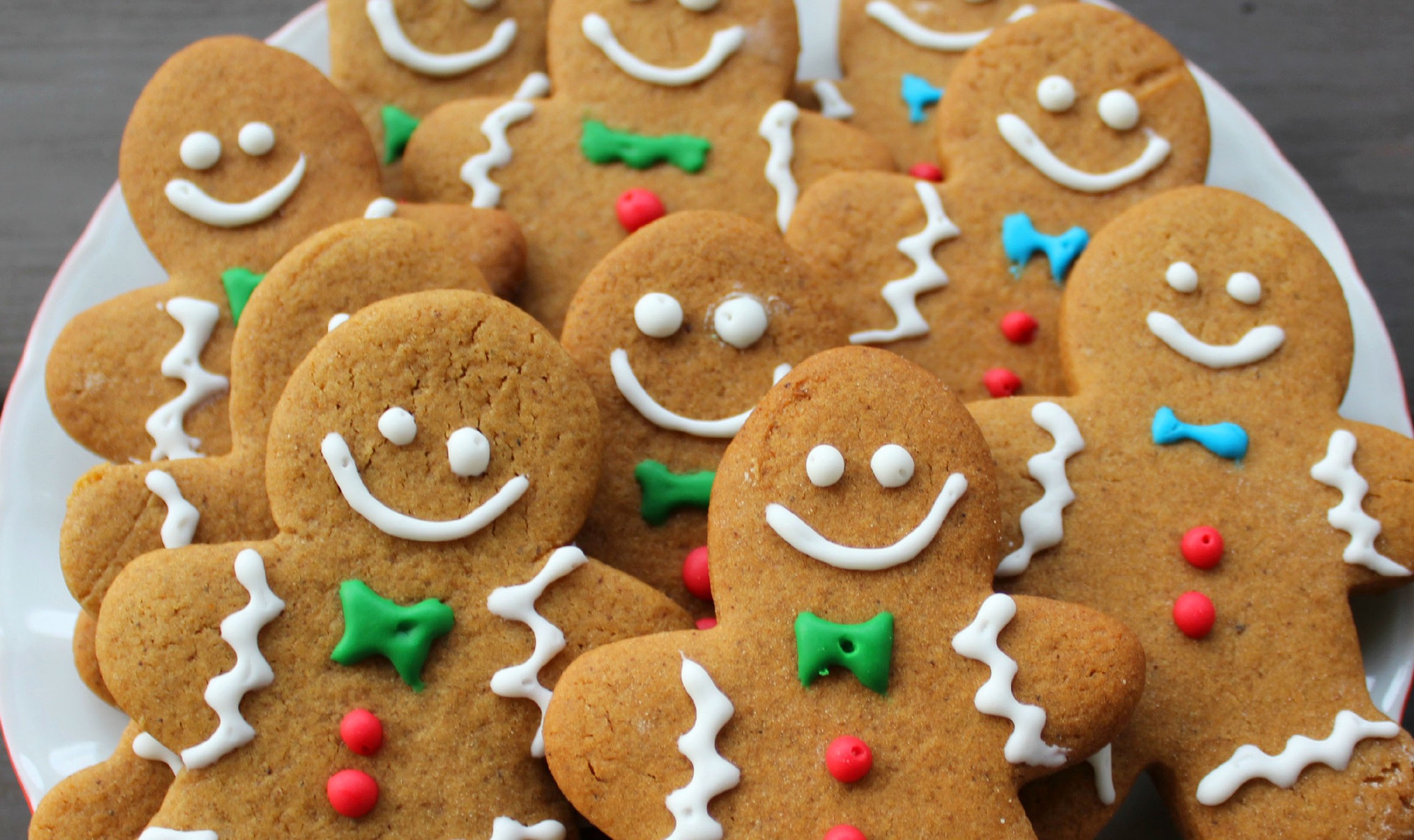 THE GINGERBREAD COOKIE MURDER!!