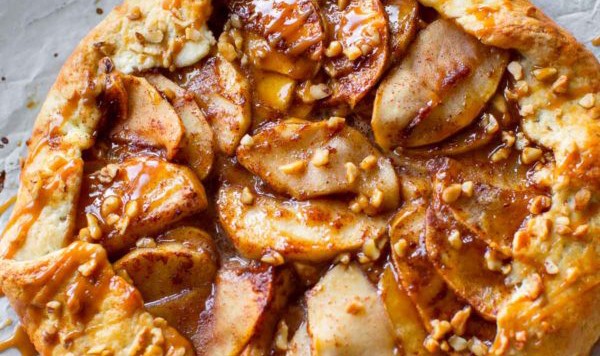 SALTED CARAMEL APPLE GALETTE!!